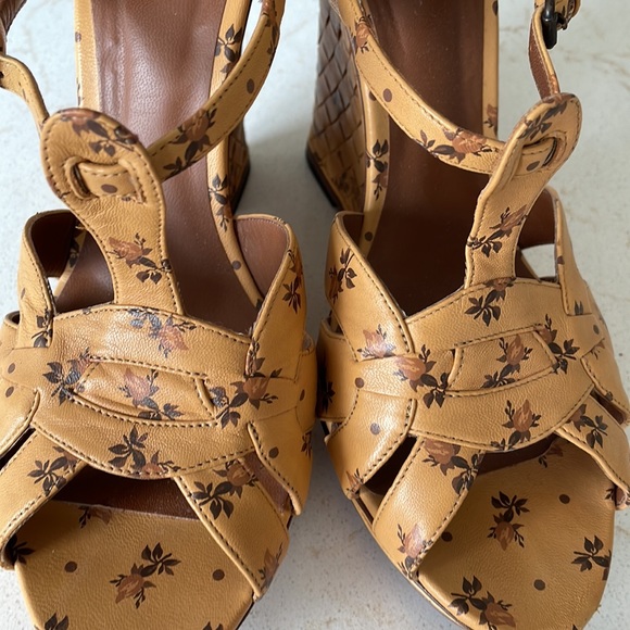 Bottega Veneta Floral Intrecciato Wedge Sandals - Picture 12 of 16